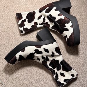 Klayton Cow Print Steve Madden Boots BRAND NEW NEVER WORN